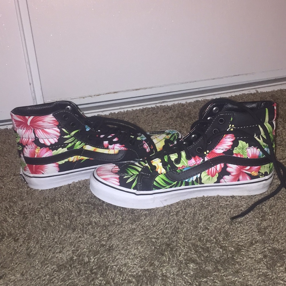 Womens 7.5 floral vans shoes